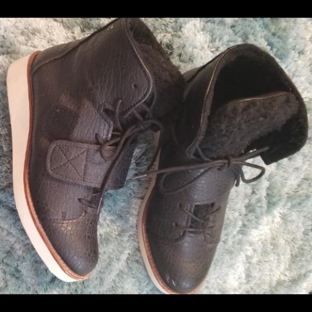 Athletic boot